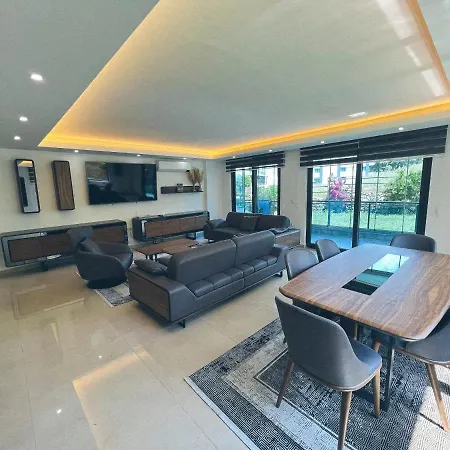 #8 Kargi - Luxerioese Duplex Mit Pool, Garten, Balkonen In Meeresnaehe شقة *